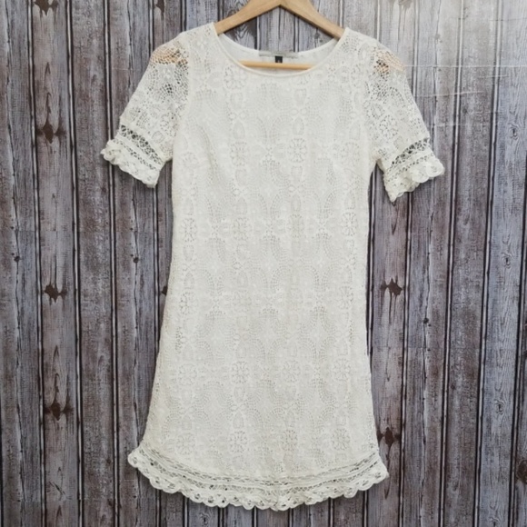 Anthropologie Dresses & Skirts - Anthro Wendy Katlen Lace Sheath Dress